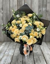 Букет цветов из:  Розы и Лизиантусы в Юрла