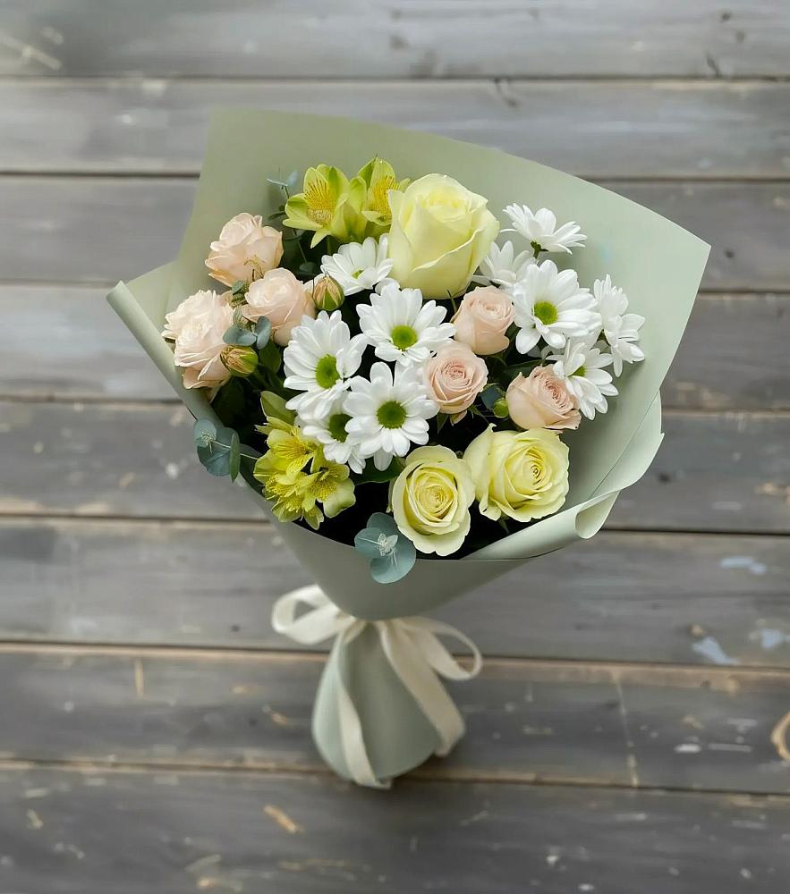 Букет цветов из: Альстромерии, Розы и Хризантемы в Юрла