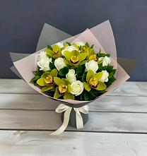 Букет цветов из:  Орхидеи и Розы #REPLACE_PRED# Юрла