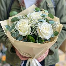Букет цветов из:  Розы в Юрла