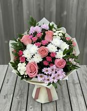 Букет цветов из:  Альстромерии, Гвоздики, Розы и Хризантемы в Юрла