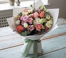 Букет цветов из:  Розы, Лизиантусы и Гвоздики в Юрла