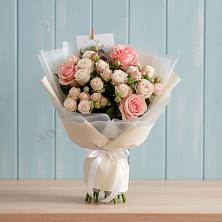 Букет цветов из:  Розы в Юрла